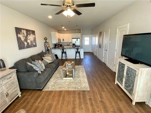 7672 Har-Ber Avenue A, Springdale, AR 72762