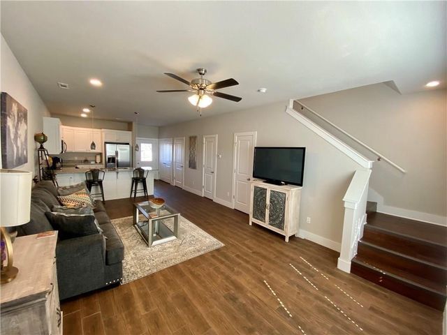 7672 Har-Ber Avenue A, Springdale, AR 72762