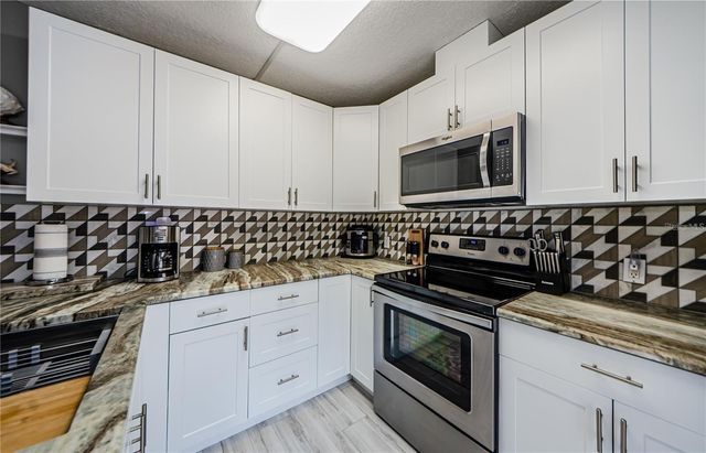 2620 6TH COURT, Palm Harbor, FL 34684