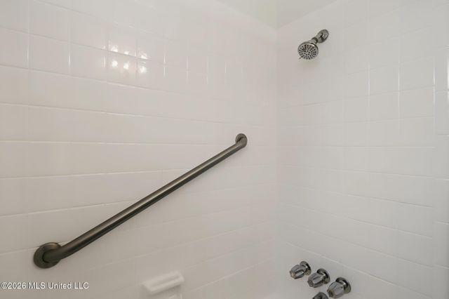2525 W David Drive, Gulfport, MS 39503