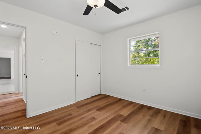 2525 W David Drive, Gulfport, MS 39503