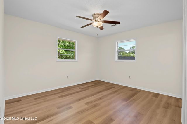 2525 W David Drive, Gulfport, MS 39503