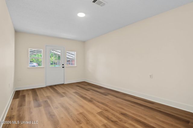 2525 W David Drive, Gulfport, MS 39503