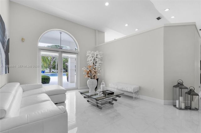 429 NW 130th Ave, Miami, FL 33182