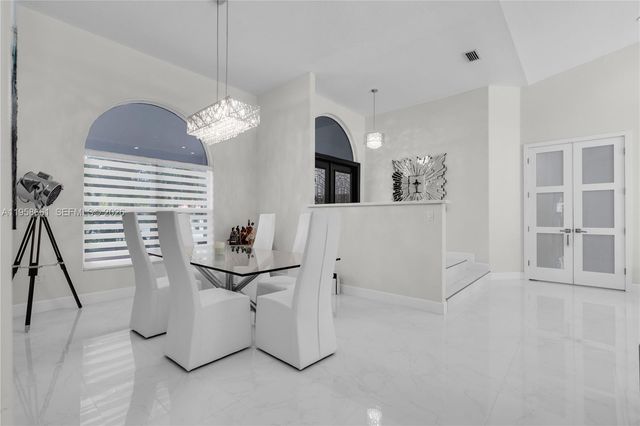 429 NW 130th Ave, Miami, FL 33182