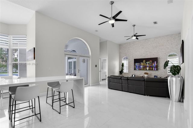 429 NW 130th Ave, Miami, FL 33182