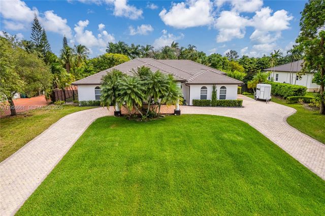 429 NW 130th Ave, Miami, FL 33182