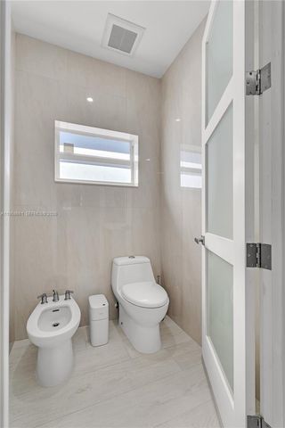 429 NW 130th Ave, Miami, FL 33182