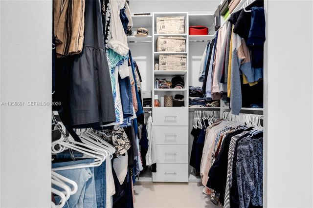 429 NW 130th Ave, Miami, FL 33182