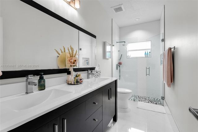 429 NW 130th Ave, Miami, FL 33182