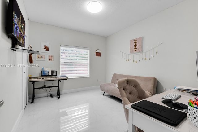 429 NW 130th Ave, Miami, FL 33182