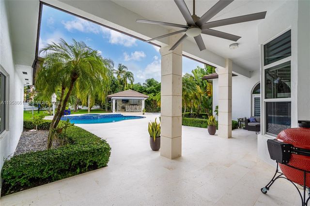 429 NW 130th Ave, Miami, FL 33182