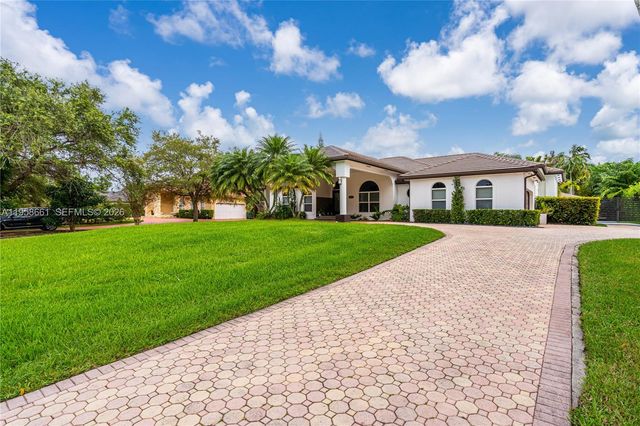 429 NW 130th Ave, Miami, FL 33182