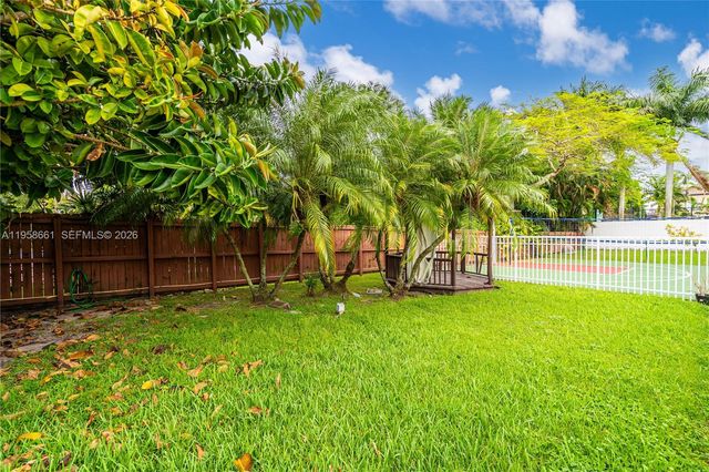 429 NW 130th Ave, Miami, FL 33182