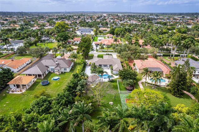 429 NW 130th Ave, Miami, FL 33182