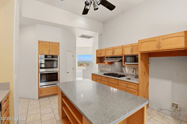 1911 N El Moraga Drive, Tucson, AZ 85745