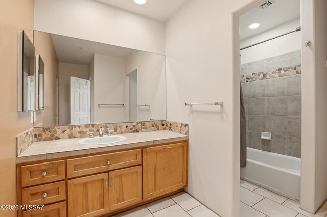 1911 N El Moraga Drive, Tucson, AZ 85745