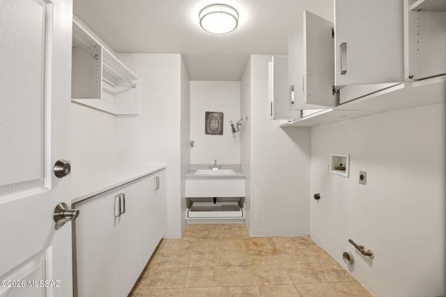 1911 N El Moraga Drive, Tucson, AZ 85745