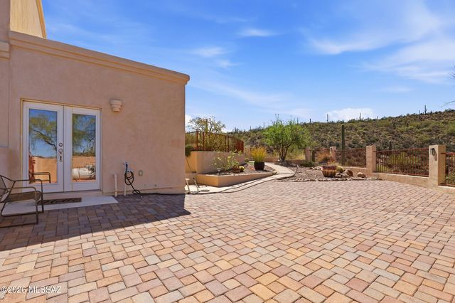 1911 N El Moraga Drive, Tucson, AZ 85745