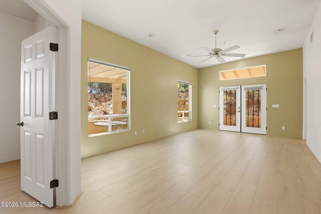 1911 N El Moraga Drive, Tucson, AZ 85745