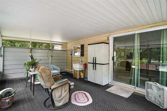 951 NE 145TH AVENUE ROAD, Silver Springs, FL 34488