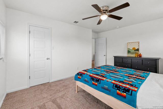 8808 Straight Oaks, San Antonio, TX 78254