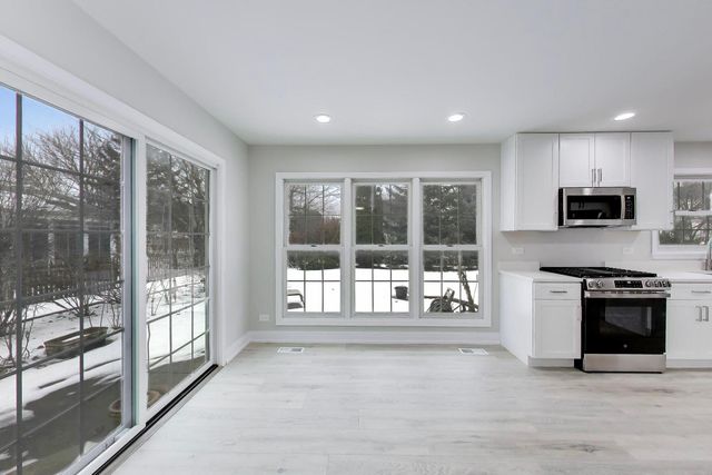 1137 FIELDSTONE Lane, Bartlett, IL 60103