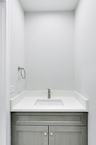 1137 FIELDSTONE Lane, Bartlett, IL 60103