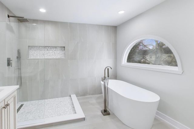 1137 FIELDSTONE Lane, Bartlett, IL 60103