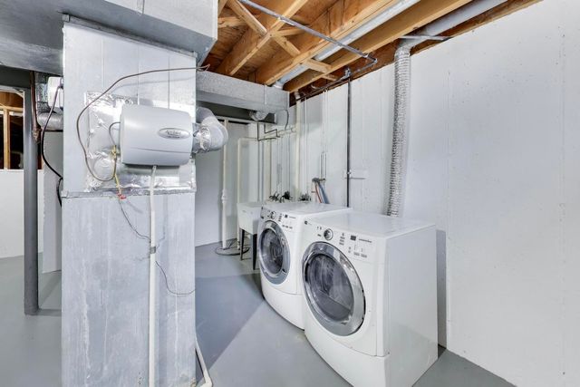 1137 FIELDSTONE Lane, Bartlett, IL 60103