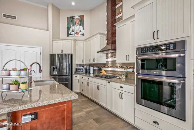 5227 E LIBBY Street, Scottsdale, AZ 85254