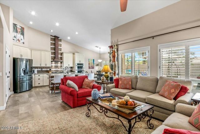 5227 E LIBBY Street, Scottsdale, AZ 85254