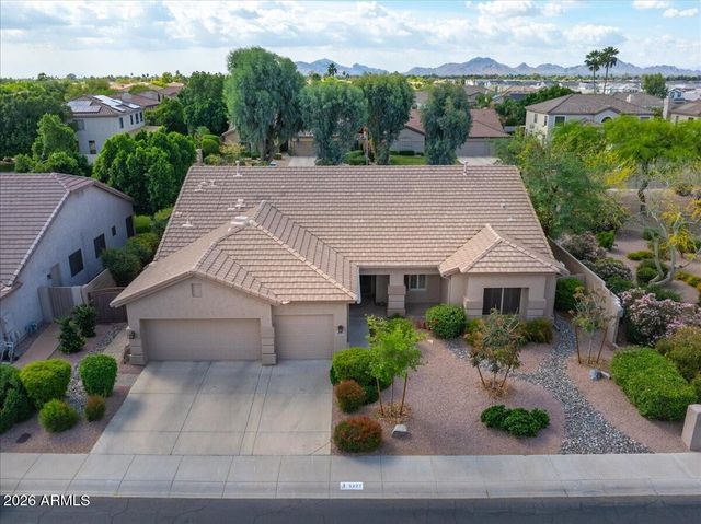 5227 E LIBBY Street, Scottsdale, AZ 85254