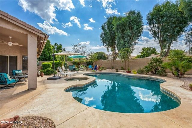 5227 E LIBBY Street, Scottsdale, AZ 85254