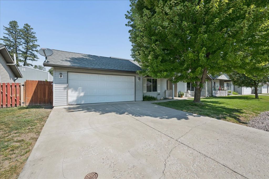 1077 Harmony Court, Kalispell, MT 59901 photo 3