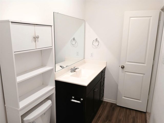 504 Gabriels Bluff DR, Georgetown, TX 78626