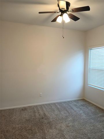 504 Gabriels Bluff DR, Georgetown, TX 78626