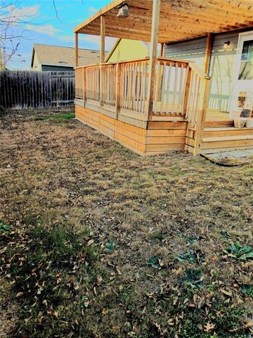 504 Gabriels Bluff DR, Georgetown, TX 78626