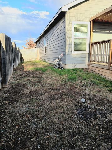 504 Gabriels Bluff DR, Georgetown, TX 78626