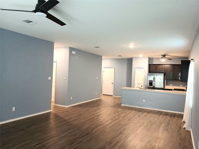 504 Gabriels Bluff DR, Georgetown, TX 78626