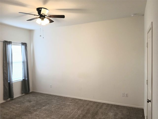 504 Gabriels Bluff DR, Georgetown, TX 78626