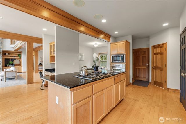 16470 Uplands Way SE, North Bend, WA 98045