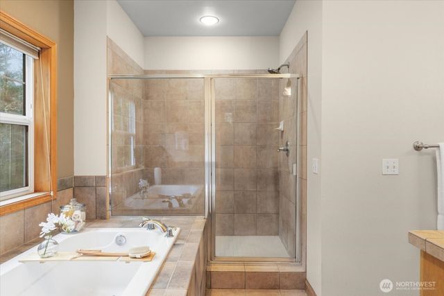 16470 Uplands Way SE, North Bend, WA 98045