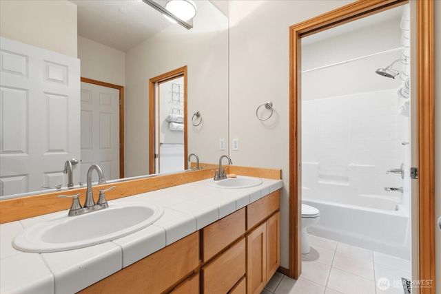 16470 Uplands Way SE, North Bend, WA 98045