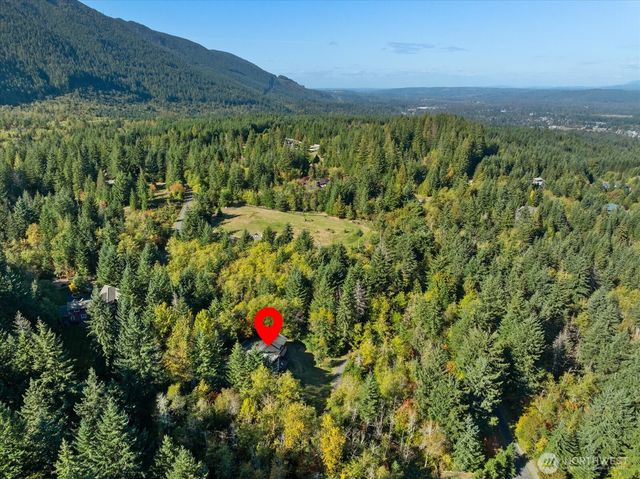 16470 Uplands Way SE, North Bend, WA 98045