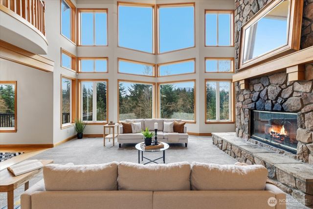 16470 Uplands Way SE, North Bend, WA 98045