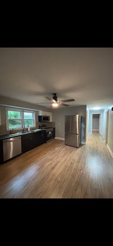 238 Trask Street 1, Aurora, IL 60505