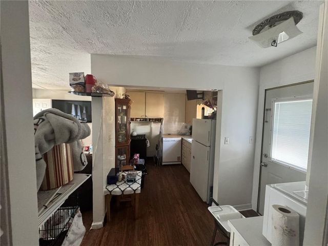 512 Atchison Street, Oskaloosa, KS 66066