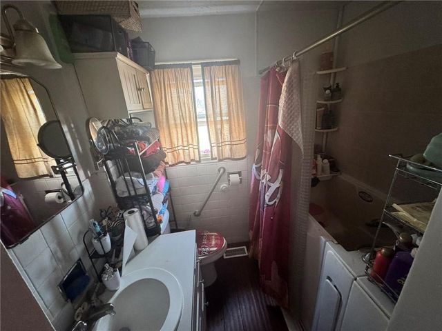 512 Atchison Street, Oskaloosa, KS 66066