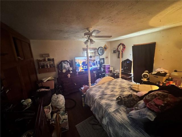 512 Atchison Street, Oskaloosa, KS 66066